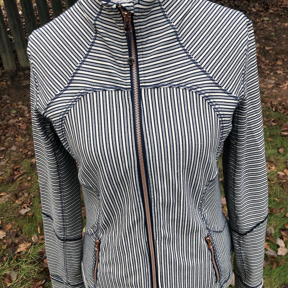 LULULEMON Jacket - Picture 4 of 6
